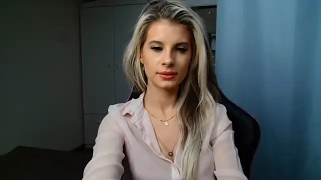 KristineGlow Live XXX-Chat
