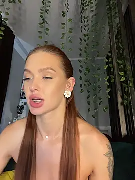 LittleFox___ Adlı Modelin Canlı XXX Sohbeti