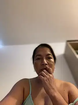 Jlo_69のライブXXXチャット
