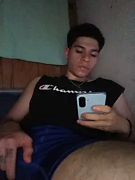 Chat +18 de Oliver_LA ao vivo