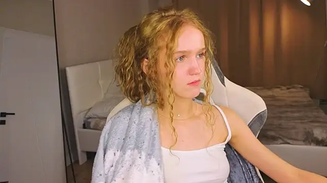 sue_dream Adlı Modelin Canlı XXX Sohbeti