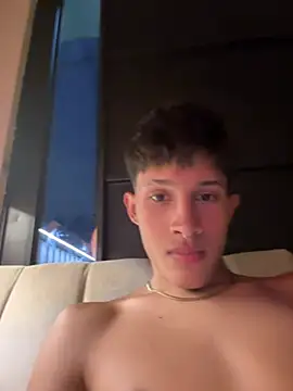 Онлайн чат XXX Stibenhotboy