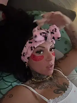 Michellegraf - Dildo in Boobs 💘