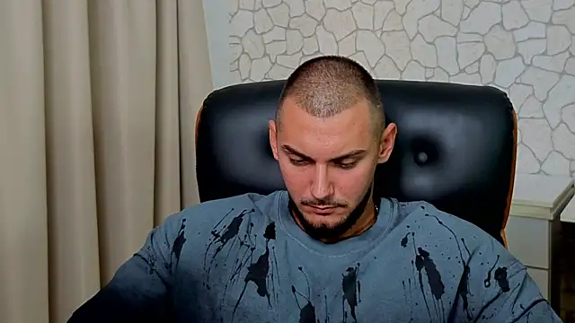 Chat +18 de ClintMasters ao vivo