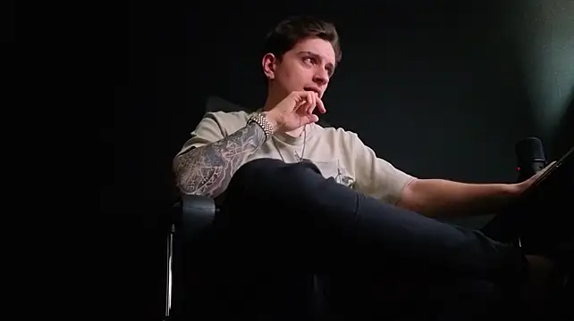 FelixStarkk élő XXX-chatje