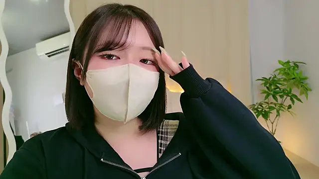 Saki_chanFのライブXXXチャット