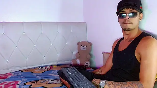 Angel_foxc13 Adlı Modelin Canlı XXX Sohbeti
