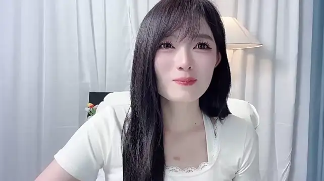 צ'אט XXX בשידור חי של LiLy0608