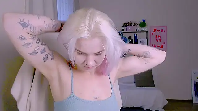 Hot_Blonda Adlı Modelin Canlı XXX Sohbeti