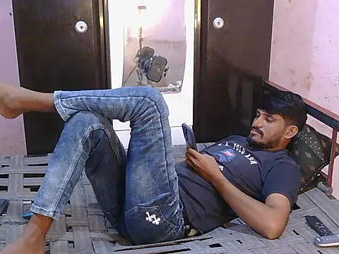 Chat XXX en directo de Yuvi_hot