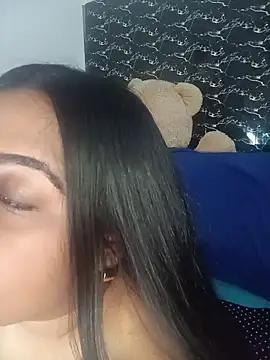 Chatroom XXX en direct de BabyG4u