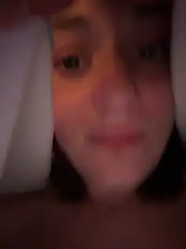 צ'אט XXX בשידור חי של KattyMurr