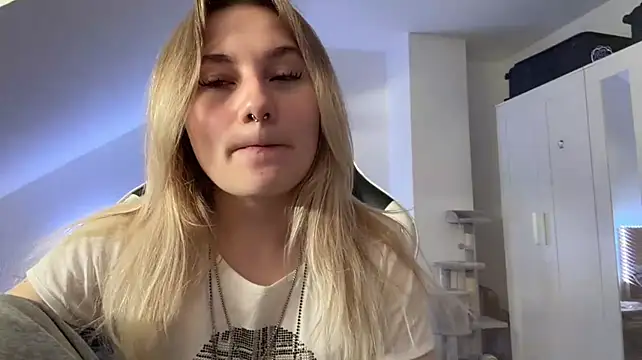 tutsicutie Live XXX-chat