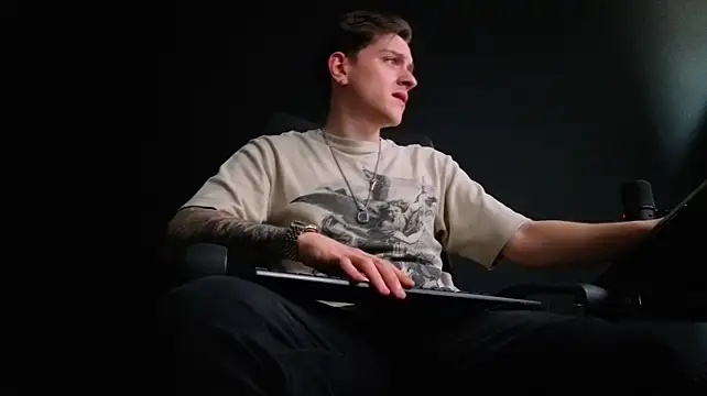 FelixStarkk Live XXX-chat