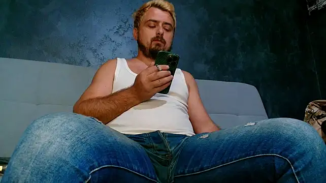 CLOUDYMarkWayne – Naživo XXX chat