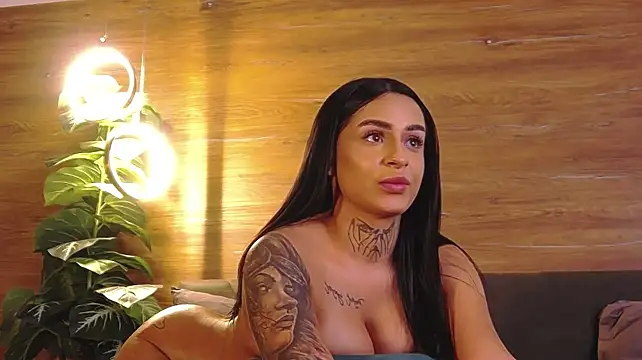 IrisSwift Chat XXX live