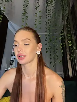 Chat XXX ao vivo de LittleFox___