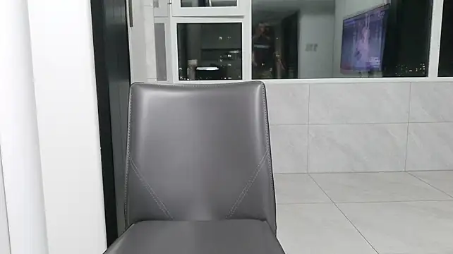 Chat XXX ao vivo de nole_china7