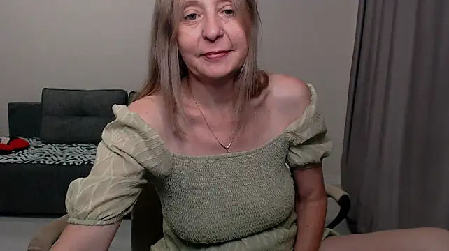 Saule_V's Live XXX Chat