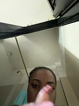 Chat XXX ao vivo de CiaraEbony