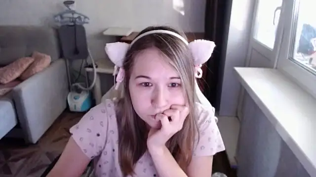 Emily-Way Live XXX-Chat