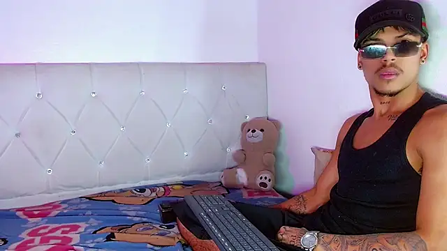 Angel_foxc13 Chat XXX live