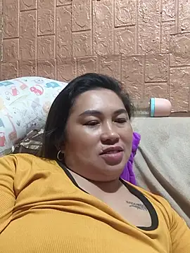 Laiskie_33's Live XXX Chat