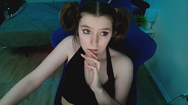 CranberryHot XXX чат на живо