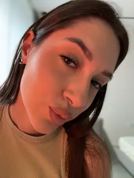 BOOMFOXY's Live XXX Chat