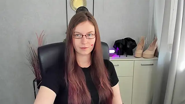 Chatroom XXX en direct de emmaxDelight