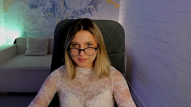 LeslieBloomn Live XXX chat