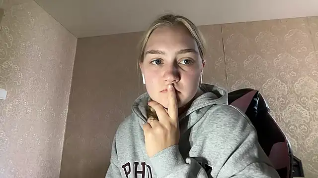 Živý XXX chat blondegirl2026