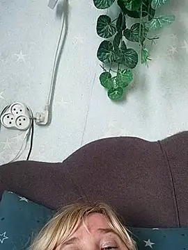 MerellinFicus Live XXX-Chat