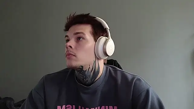 DENIS_HERE XXX чат на живо