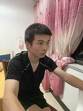 XXX chat uživo modela gutou001