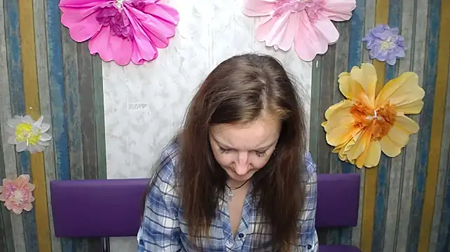 Živý XXX chat MeganPirs
