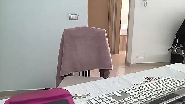 XXX chat uživo modela coach-karl
