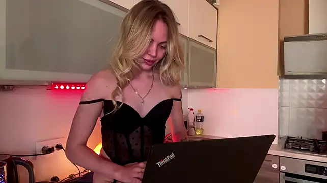 Chat XXX ao vivo de MissLuxxi