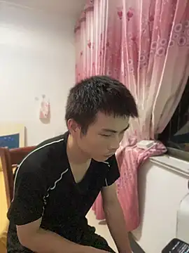 gutou001 现场XXX聊天