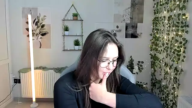 Regina_cute_ Chat XXX in diretta