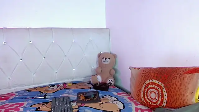 Angel_foxc13 现场XXX聊天