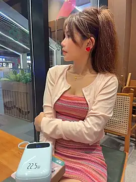 แชท XXX สดของ Selenaaaaa-