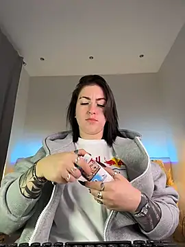 Tattitude_ Chat XXX in diretta