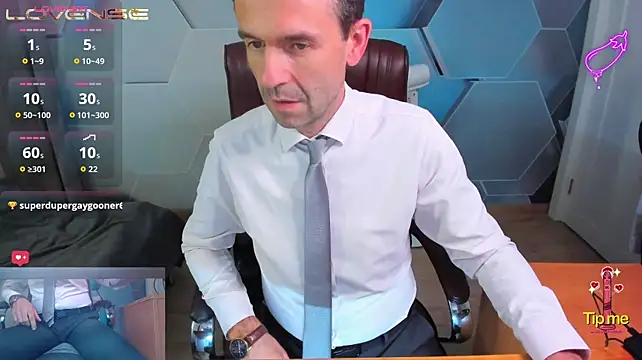 SteveTiger's Live XXX Chat