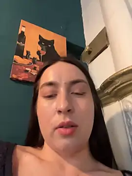 XXX chat uživo modela Holly_Play