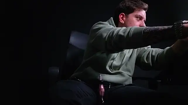 Онлайн чат XXX FelixStarkk