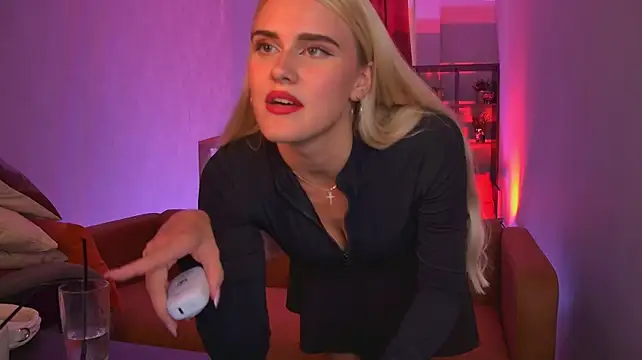 KattyWilde Live XXX-chat