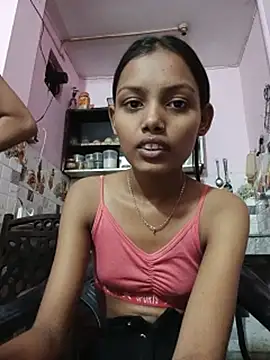 Hot_jeery12 Adlı Modelin Canlı XXX Sohbeti