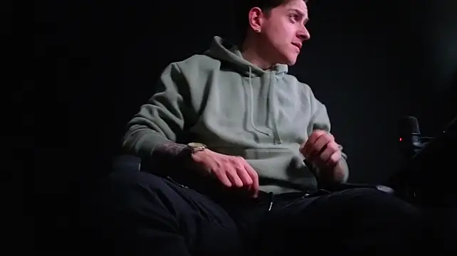 FelixStarkk – Naživo XXX chat