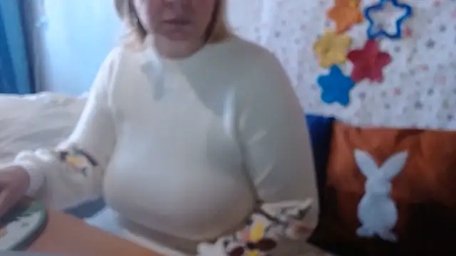 Онлайн чат XXX QueenLana